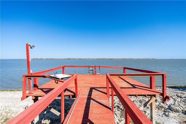 533 Carmel Dr, Sandia, TX 78383