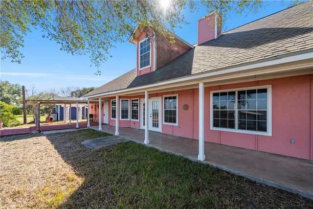 533 Carmel Dr, Sandia, TX 78383