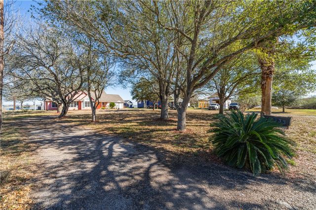 533 Carmel Dr, Sandia, TX 78383