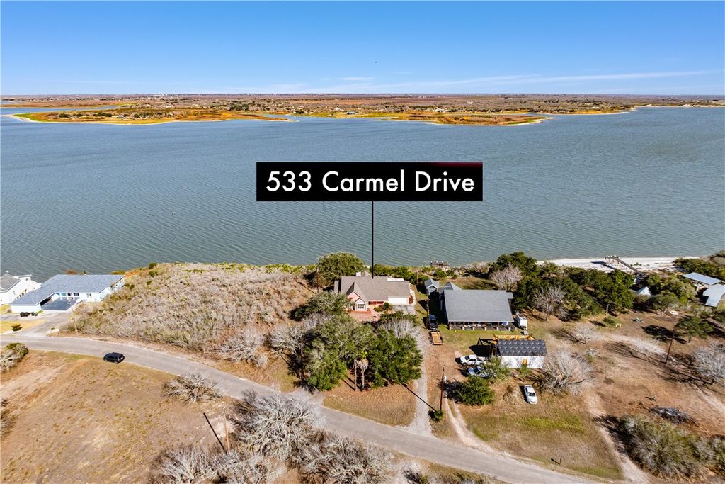 533 Carmel Dr, Sandia, TX 78383