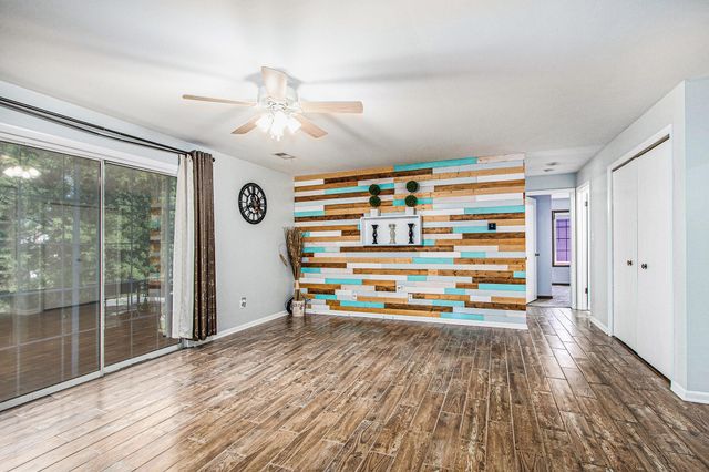 920 Camellia Drive 5, Munster, IN 46321