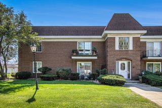 920 Camellia Drive 5, Munster, IN 46321