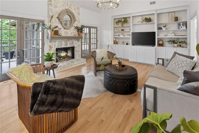 1835 Azalea Springs Trail, Roswell, GA 30075