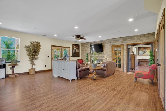 10383 Camanche Pkwy, Wallace, CA 95254
