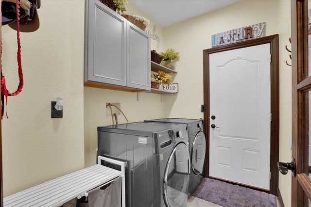 10383 Camanche Pkwy, Wallace, CA 95254