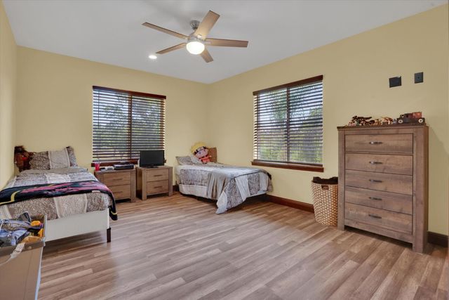 10383 Camanche Pkwy, Wallace, CA 95254