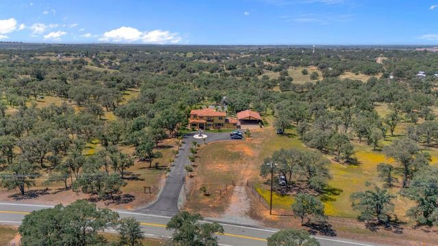 10383 Camanche Pkwy, Wallace, CA 95254