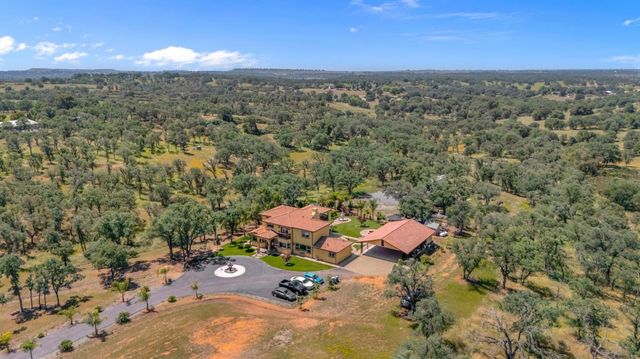 10383 Camanche Pkwy, Wallace, CA 95254