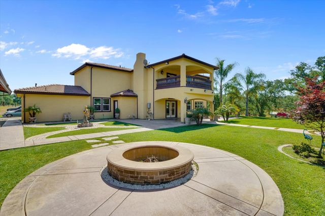 10383 Camanche Pkwy, Wallace, CA 95254