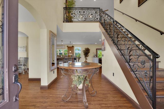 10383 Camanche Pkwy, Wallace, CA 95254