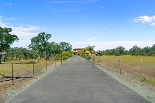 10383 Camanche Pkwy, Wallace, CA 95254