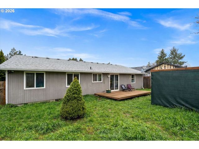 1364 Se FIR GROVE Loop, Hillsboro, OR 97123