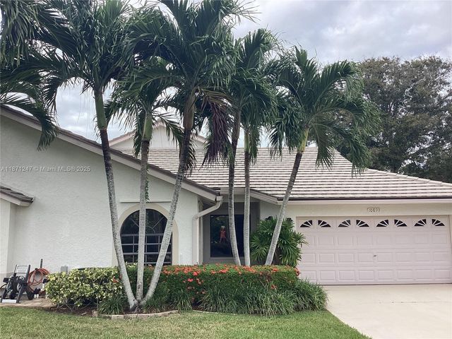 10893 N Stafford Cir N, Boynton Beach, FL 33436
