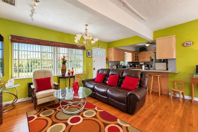 330 NW 144TH Street, Miami, FL 33168
