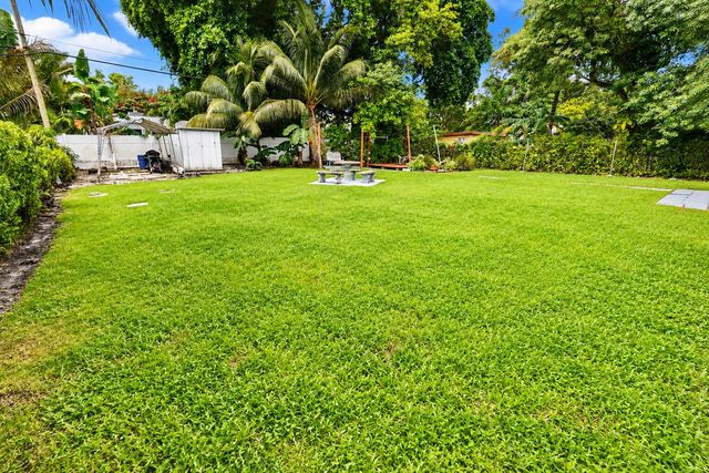 330 NW 144TH Street, Miami, FL 33168
