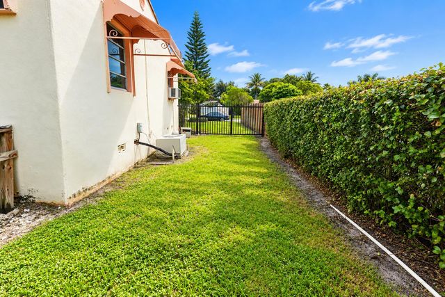 330 NW 144TH Street, Miami, FL 33168