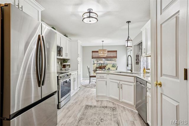 2209 Arnold Palmer Drive, Belleville, IL 62220