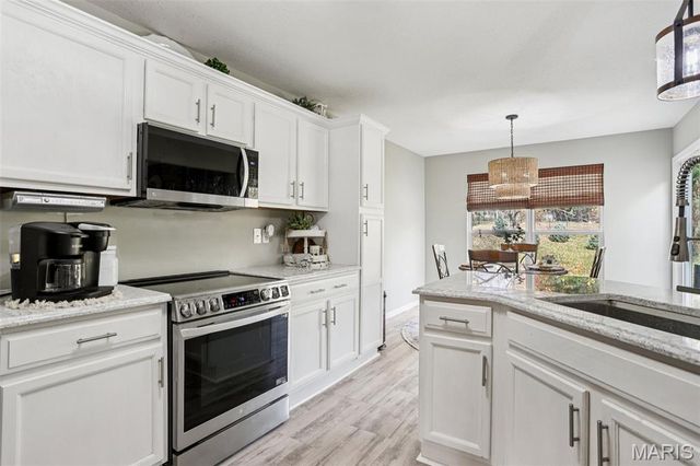 2209 Arnold Palmer Drive, Belleville, IL 62220