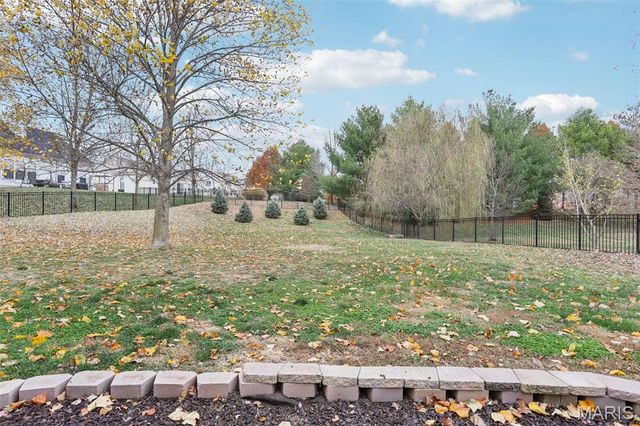 2209 Arnold Palmer Drive, Belleville, IL 62220