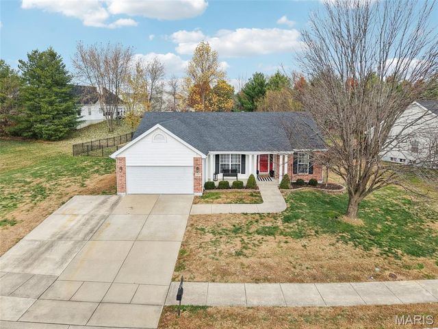 2209 Arnold Palmer Drive, Belleville, IL 62220