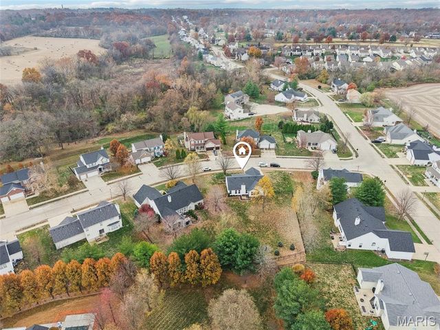 2209 Arnold Palmer Drive, Belleville, IL 62220