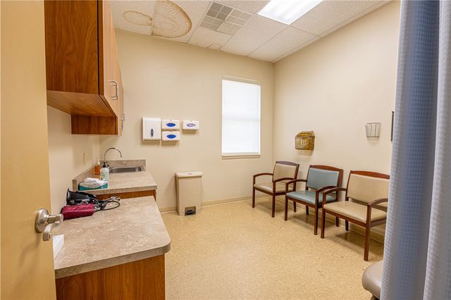 404 W Main St, Uniontown, PA 15401