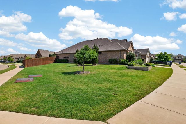 1001 Pecos Street, Aubrey, TX 76227