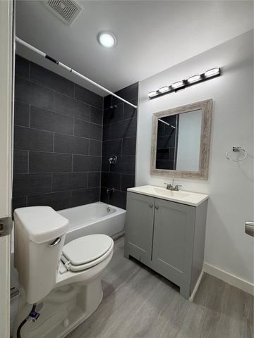 408 Commanche Road, Conroe, TX 77316