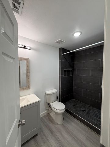 408 Commanche Road, Conroe, TX 77316