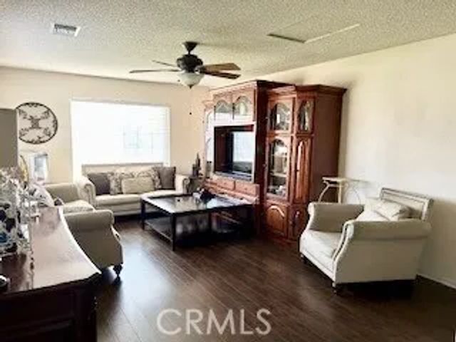 28362 Sycamore, Highland, CA 92346