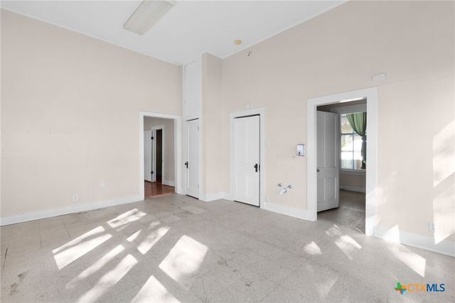 107 W 5th Street, Lampasas, TX 76550