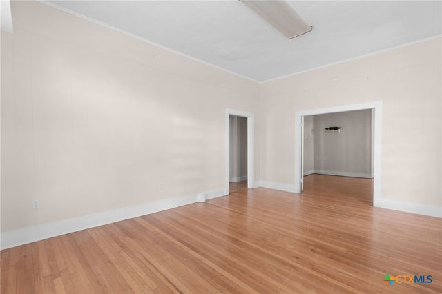 107 W 5th Street, Lampasas, TX 76550