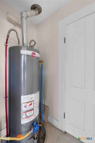 107 W 5th Street, Lampasas, TX 76550