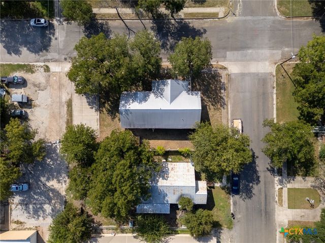 107 W 5th Street, Lampasas, TX 76550
