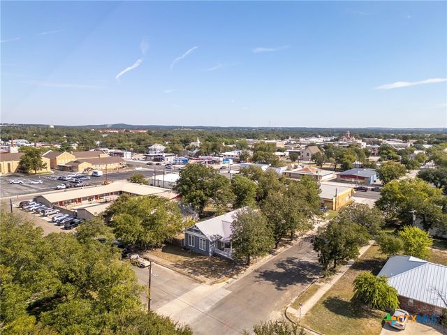 107 W 5th Street, Lampasas, TX 76550
