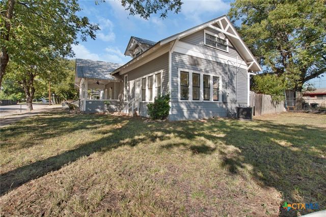 107 W 5th Street, Lampasas, TX 76550
