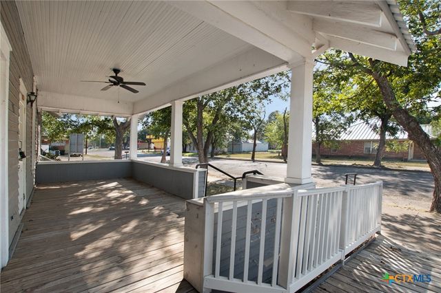 107 W 5th Street, Lampasas, TX 76550