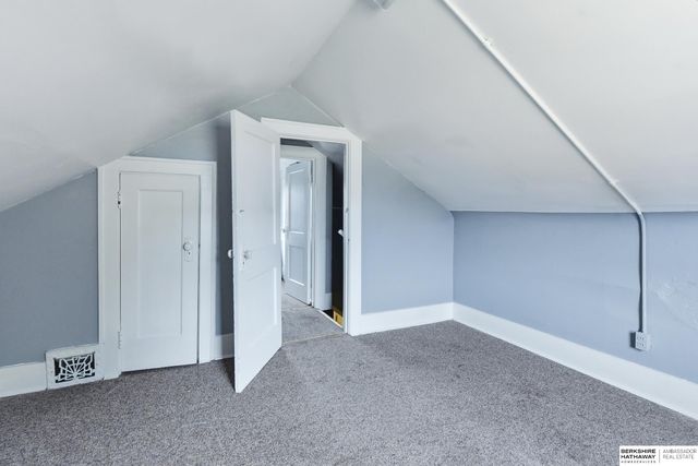 3906 Ames Avenue, Omaha, NE 68111