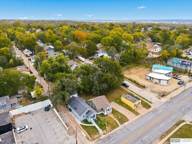 3906 Ames Avenue, Omaha, NE 68111