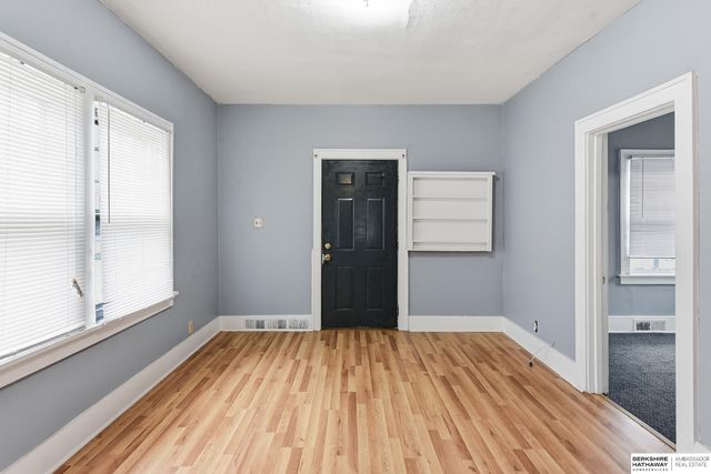 3906 Ames Avenue, Omaha, NE 68111