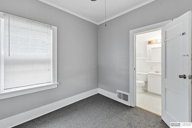 3906 Ames Avenue, Omaha, NE 68111