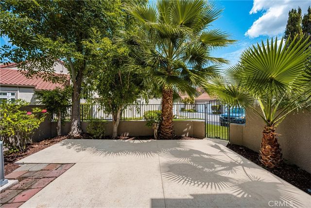 28083 Saint Kitts, Mission Viejo, CA 92692