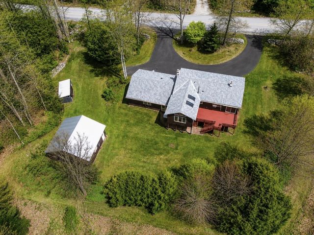 2121 North Road, Sunderland, VT 05250