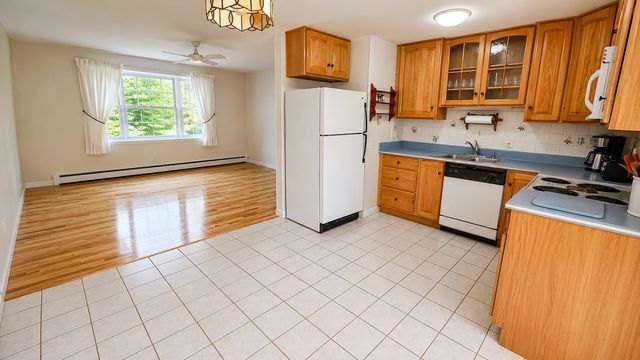 2121 North Road, Sunderland, VT 05250