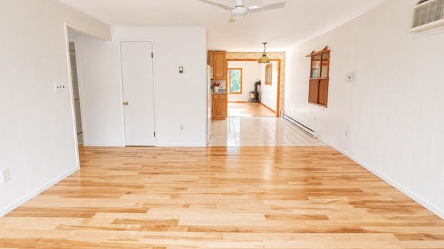 2121 North Road, Sunderland, VT 05250