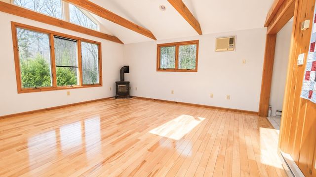 2121 North Road, Sunderland, VT 05250