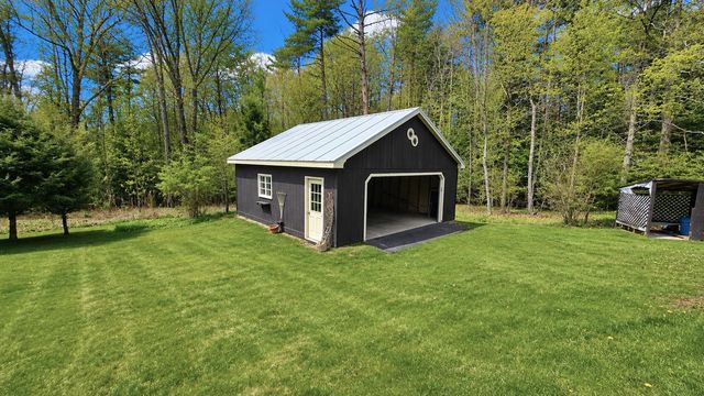 2121 North Road, Sunderland, VT 05250