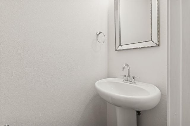 1200 S 10th ST 1003, Pflugerville, TX 78660