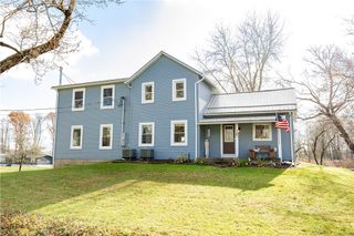 582 Pollock Store Rd, Plain Grove Twp, PA 16156