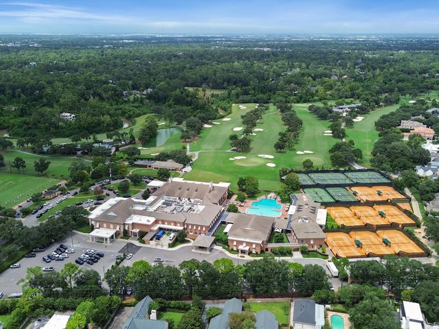 7 Carlton Park Court, Houston, TX 77024